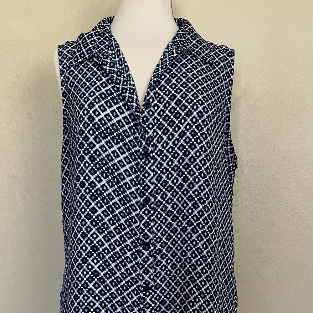 Zac & Rachel Navy and White Sleeveless Geometric Print Top